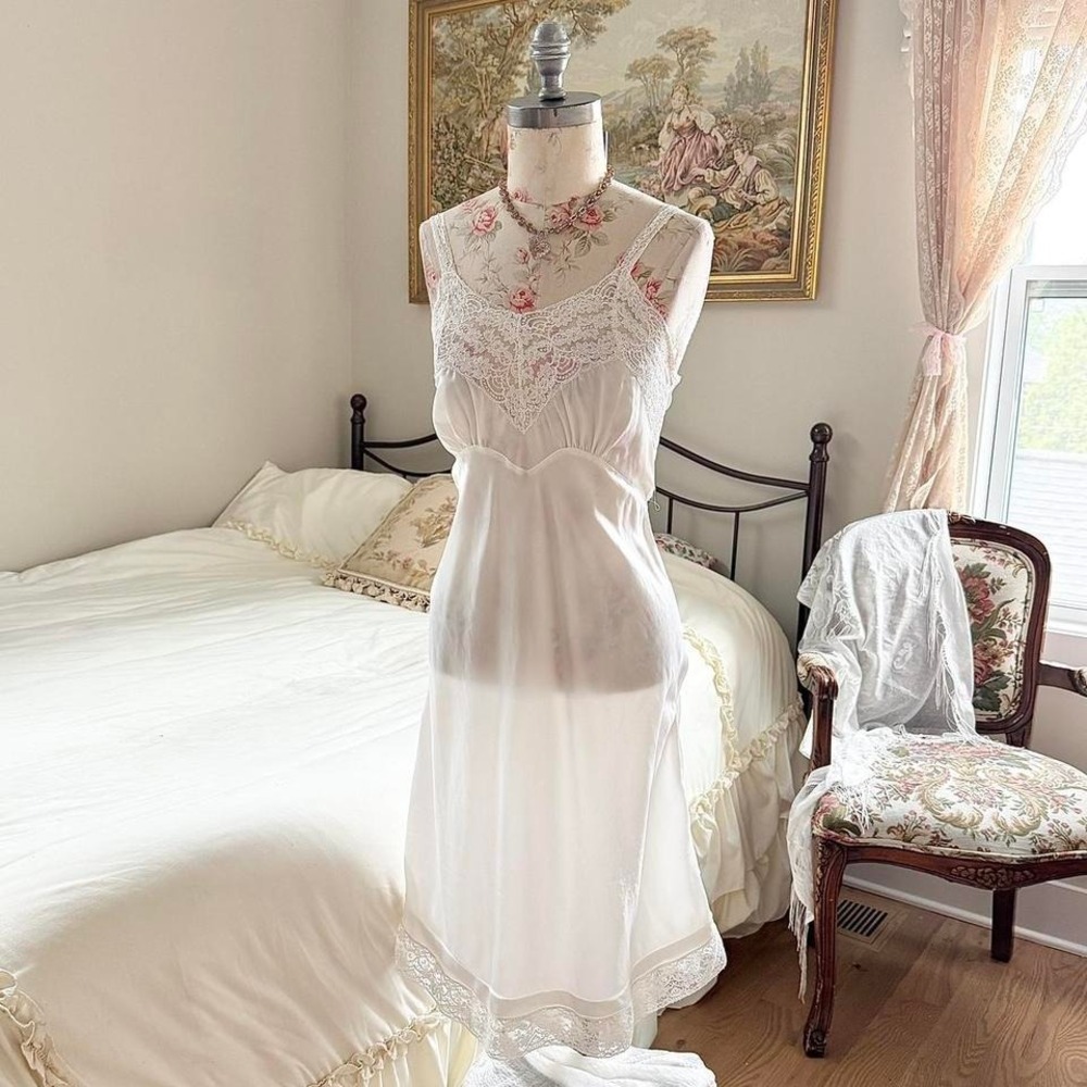 white lace slip dress  70s white nylon slip dress lady lynne lace